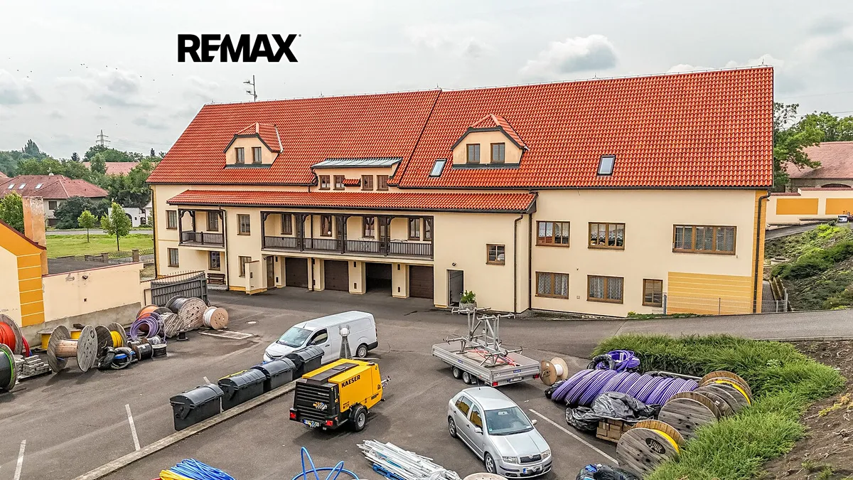 Prodej skladového prostoru 1050 m²